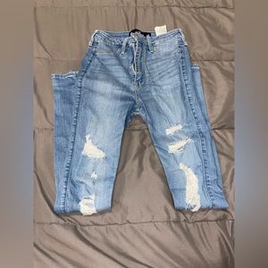 hollister skinny ripped jeans size 3